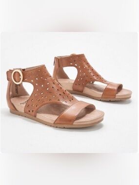 Earth Linden Lebanon Tan Leather Laser-Cut Ankle Strap Sandals Sz 10